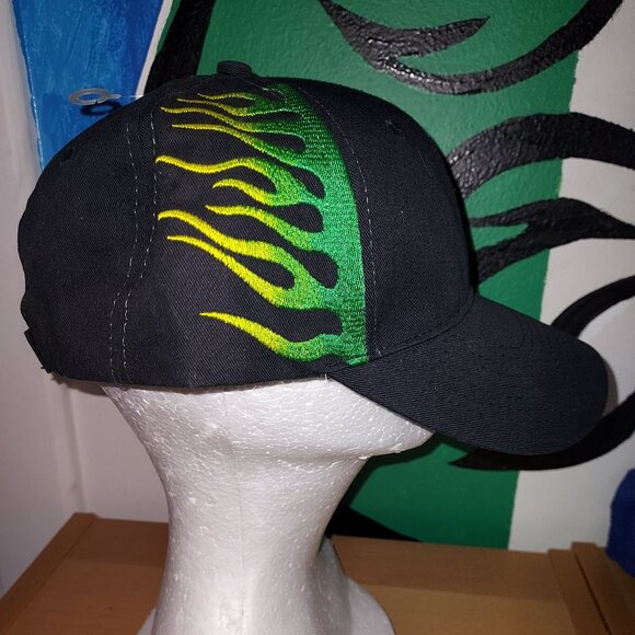 Flame cap green - Picture 1 of 2